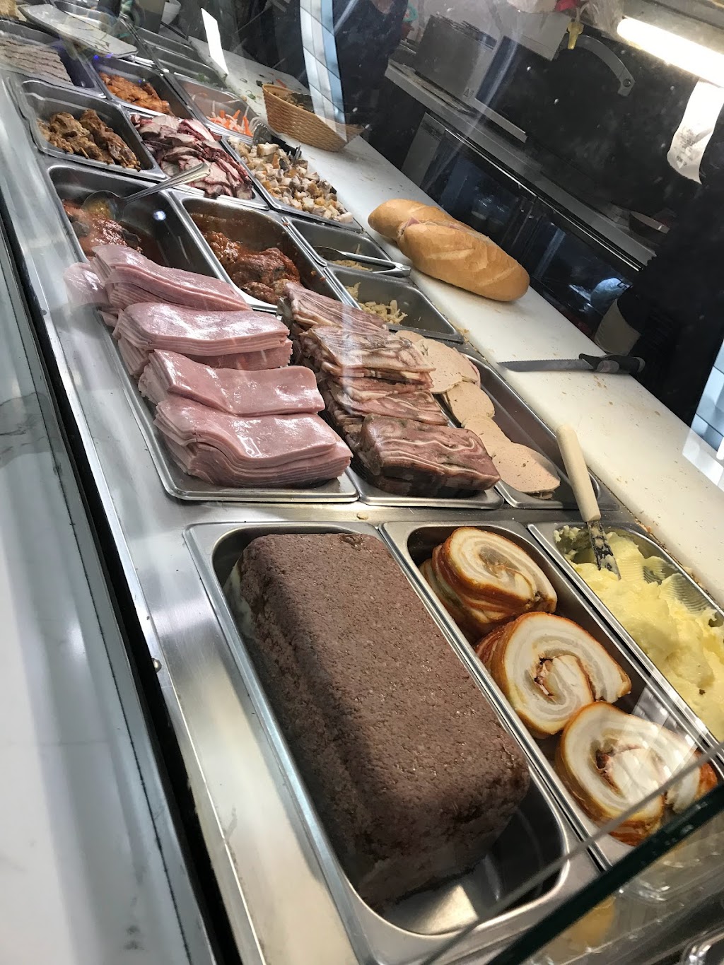 Lan Huê Sandwich and Bakery | restaurant | 900 S Jackson St, Seattle, WA 98104, USA | 2066233866 OR +1 206-623-3866