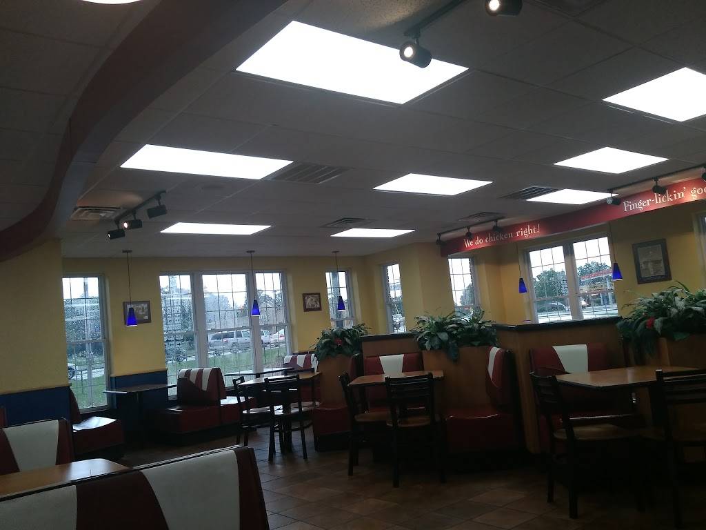 KFC | restaurant | 115 College Ave, Rutherfordton, NC 28139, USA | 8282879243 OR +1 828-287-9243