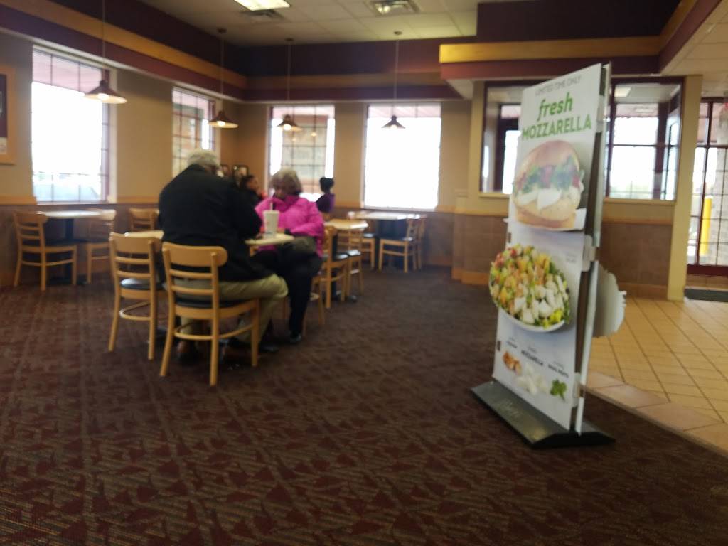 Wendys | restaurant | 9133 N Deerwood Dr, Brown Deer, WI 53223, USA | 4143659443 OR +1 414-365-9443