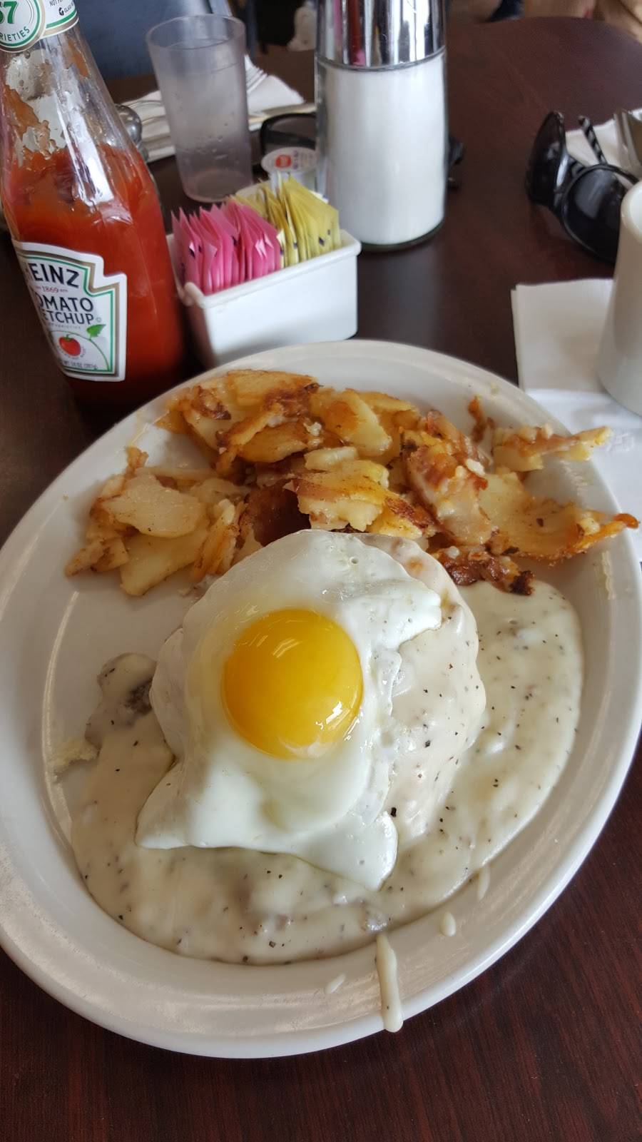 Bobs Family Restaurant | restaurant | 5120 S Conway Rd, Orlando, FL 32812, USA | 4077048815 OR +1 407-704-8815