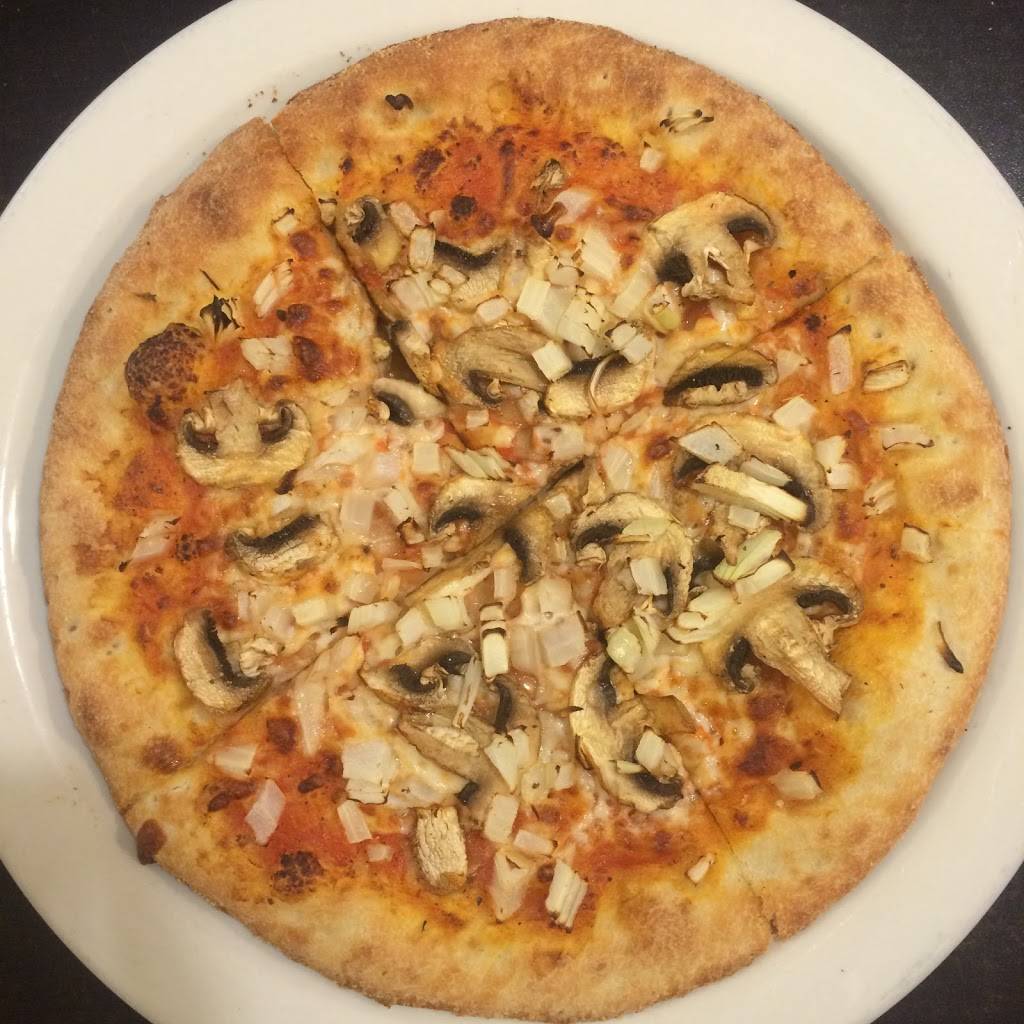 Gigis Pizza House | restaurant | 5041 King St, Beamsville, ON L0R 1B0, Canada | 9055636666 OR +1 905-563-6666