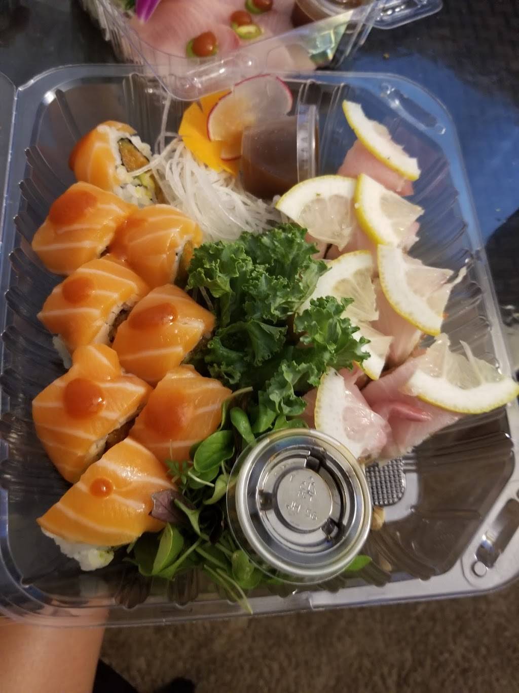 Catch Me Sushi | restaurant | 7234 Canoga Ave, Canoga Park, CA 91303, USA | 8187221443 OR +1 818-722-1443