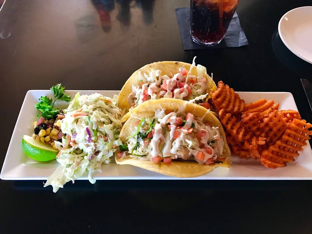 Fishermans Landing Bar & Grill | restaurant | 74855 Country Club Dr, Palm Desert, CA 92260, USA | 7604236079 OR +1 760-423-6079