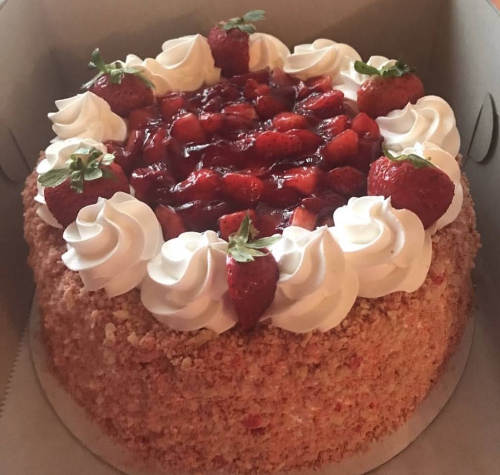 Everything is Cheesecake | restaurant | 4400 S Martin Luther King Jr Blvd, Lansing, MI 48910, USA | 5178622979 OR +1 517-862-2979