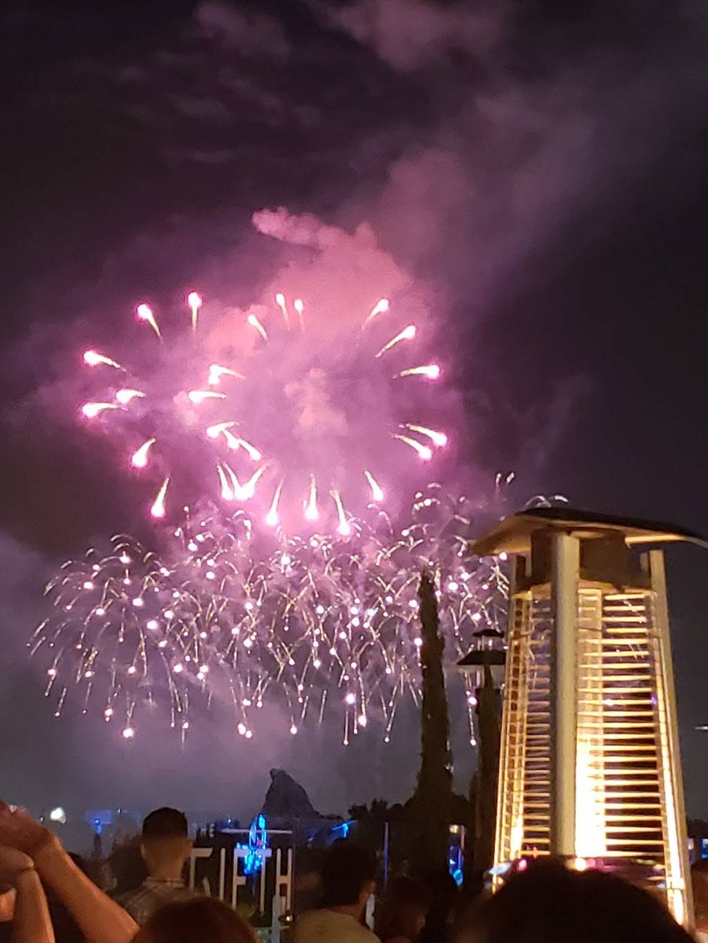 The Fifth | restaurant | 1650 S Harbor Blvd, Anaheim, CA 92802, USA | 7147720899 OR +1 714-772-0899