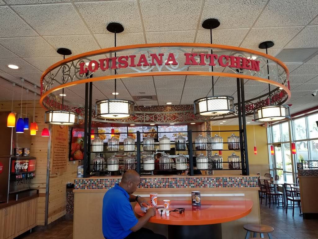 Popeyes Louisiana Kitchen | restaurant | 2543 172nd St NE, Marysville, WA 98271, USA | 3606548299 OR +1 360-654-8299