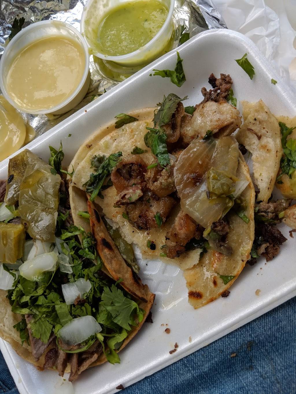 Alebrijes grill taco truck | restaurant | 100-198 W Cubbon St, Santa Ana, CA 92701, USA | 7146553253 OR +1 714-655-3253