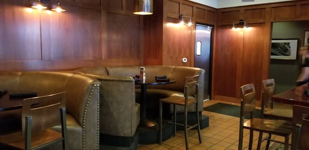 Harrys on Brady | restaurant | 1234 E Brady St, Milwaukee, WI 53202, USA | 4142736000 OR +1 414-273-6000