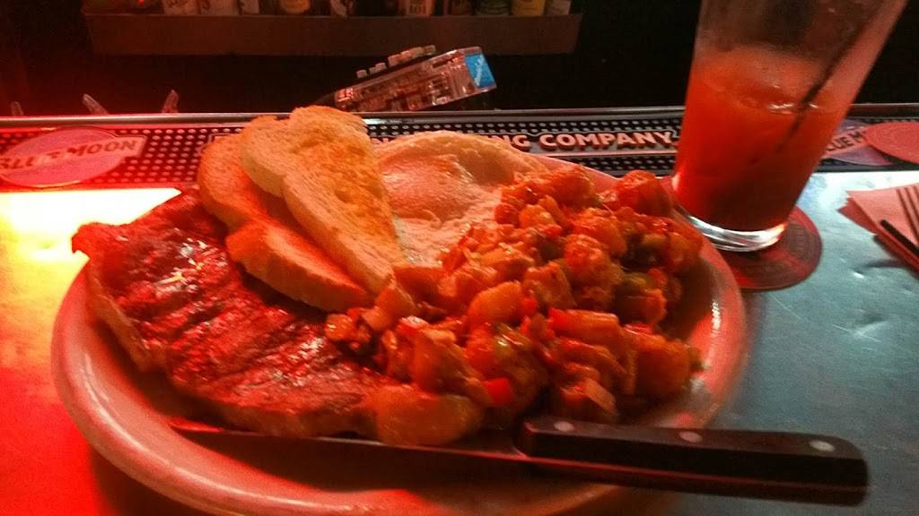 Pitchers Sports Restaurant | restaurant | 1670 S Chambers Rd, Aurora, CO 80017, USA | 3037517115 OR +1 303-751-7115