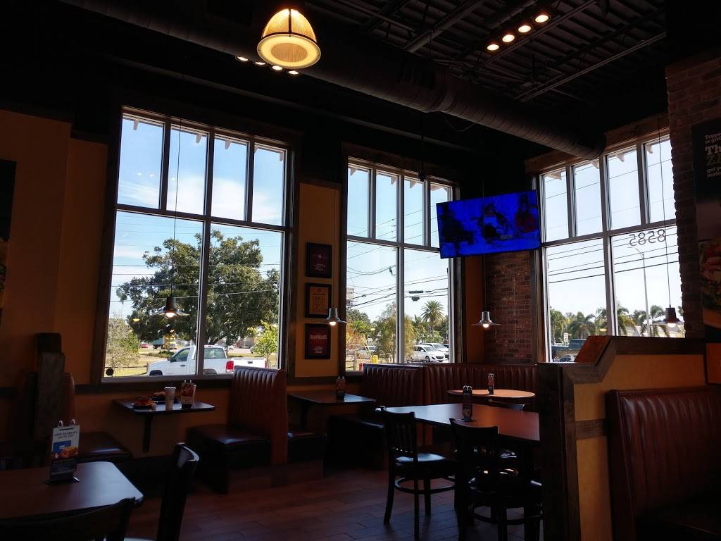 Zaxbys Chicken Fingers & Buffalo Wings | restaurant | 8585 Ulmerton Rd, Largo, FL 33771, USA | 7272664242 OR +1 727-266-4242