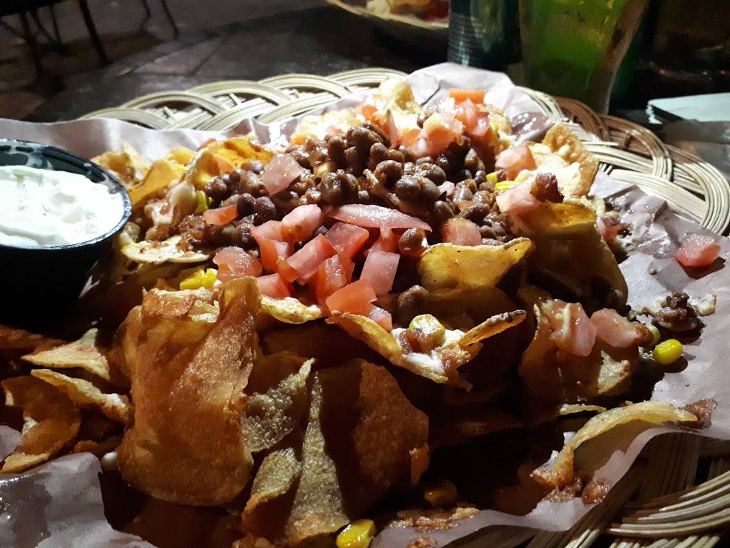 Coach & Lantern | restaurant | 384 Wilson St E, Ancaster, ON L9G 2C2, Canada | 9053047822 OR +1 905-304-7822