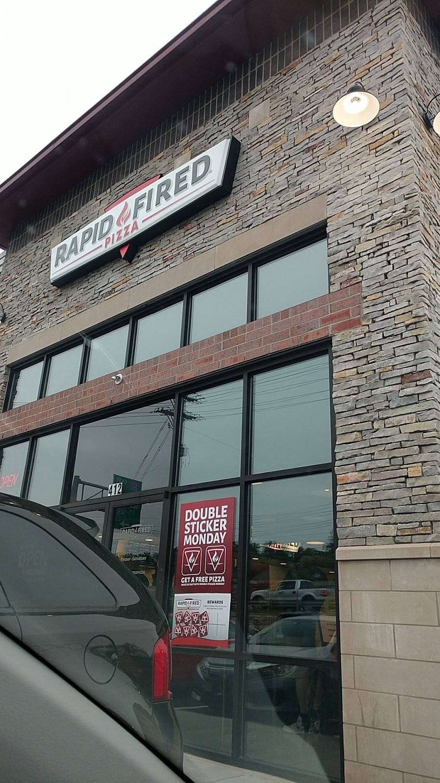 Rapid Fired Pizza | restaurant | 1645 Veterans Pkwy, Jeffersonville, IN 47130, USA | 8127251151 OR +1 812-725-1151