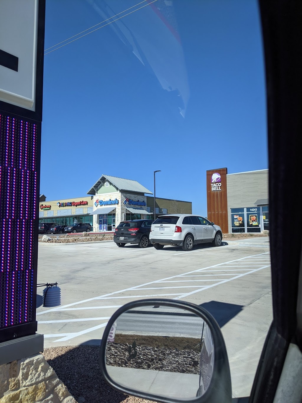 Taco Bell | restaurant | 14249 Potranco Rd, San Antonio, TX 78245, USA | 2134783935 OR +1 213-478-3935