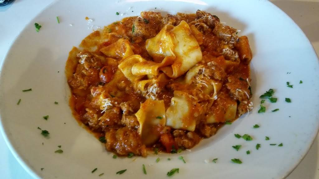 Louises Trattoria | restaurant | 10645 Pico Blvd, Los Angeles, CA 90064, USA | 3104756084 OR +1 310-475-6084