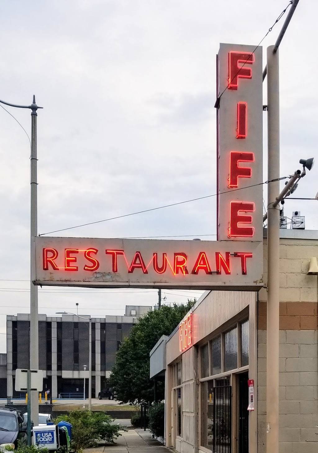 Fifes Restaurant | restaurant | 2321 4th Ave N, Birmingham, AL 35203, USA | 2052549167 OR +1 205-254-9167