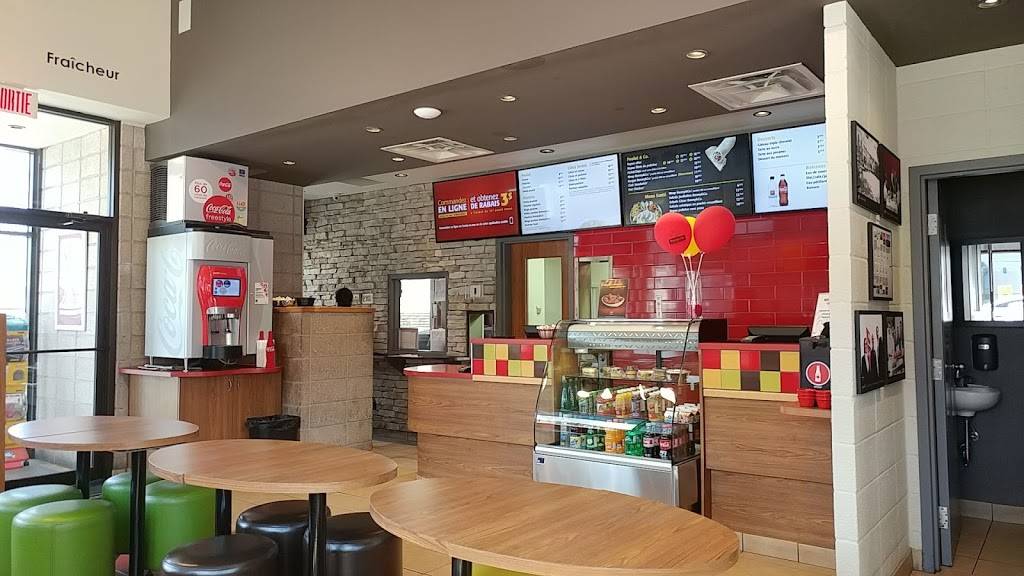 Benny&Co. | restaurant | 12333 Boulevard Laurentien, Montréal, QC H4K 2Z1, Canada | 5143343333 OR +1 514-334-3333