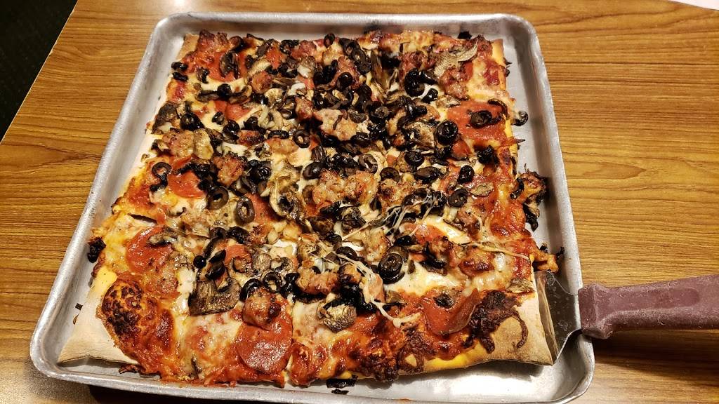 Martys Pizza in Delafield | restaurant | 2580 Sun Valley Dr, Delafield, WI 53018, USA | 2626463327 OR +1 262-646-3327