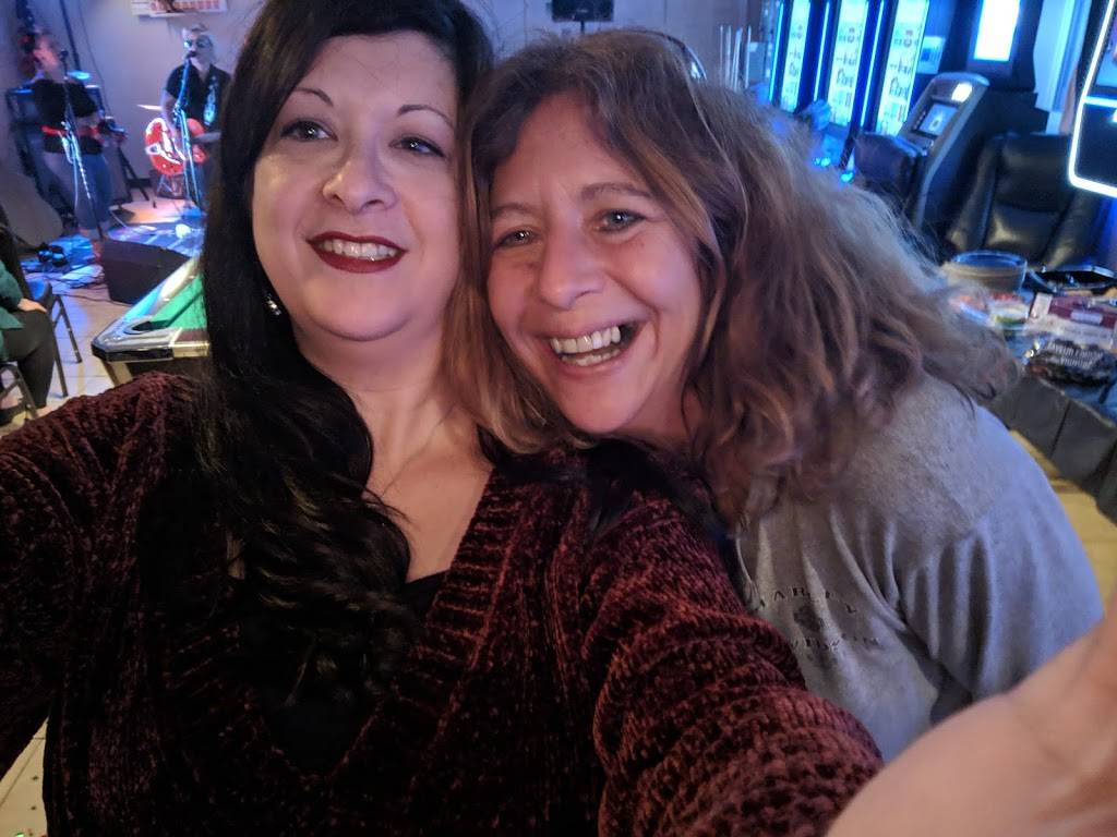 Eagles Lakeside | restaurant | 3008 Lincoln Ave, Richmond, VA 23228, USA | 8042641471 OR +1 804-264-1471