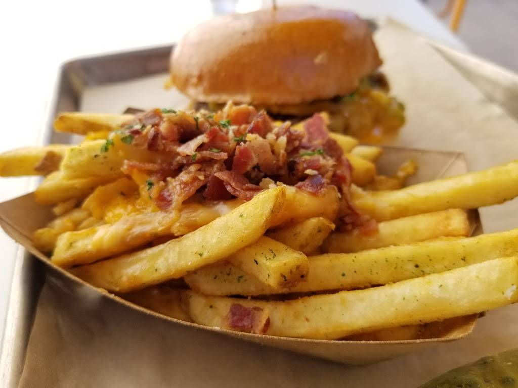 The Melt | restaurant | Shops at La Jolla Village, 8849 Villa La Jolla Dr #305, La Jolla, CA 92037, USA | 8589267517 OR +1 858-926-7517