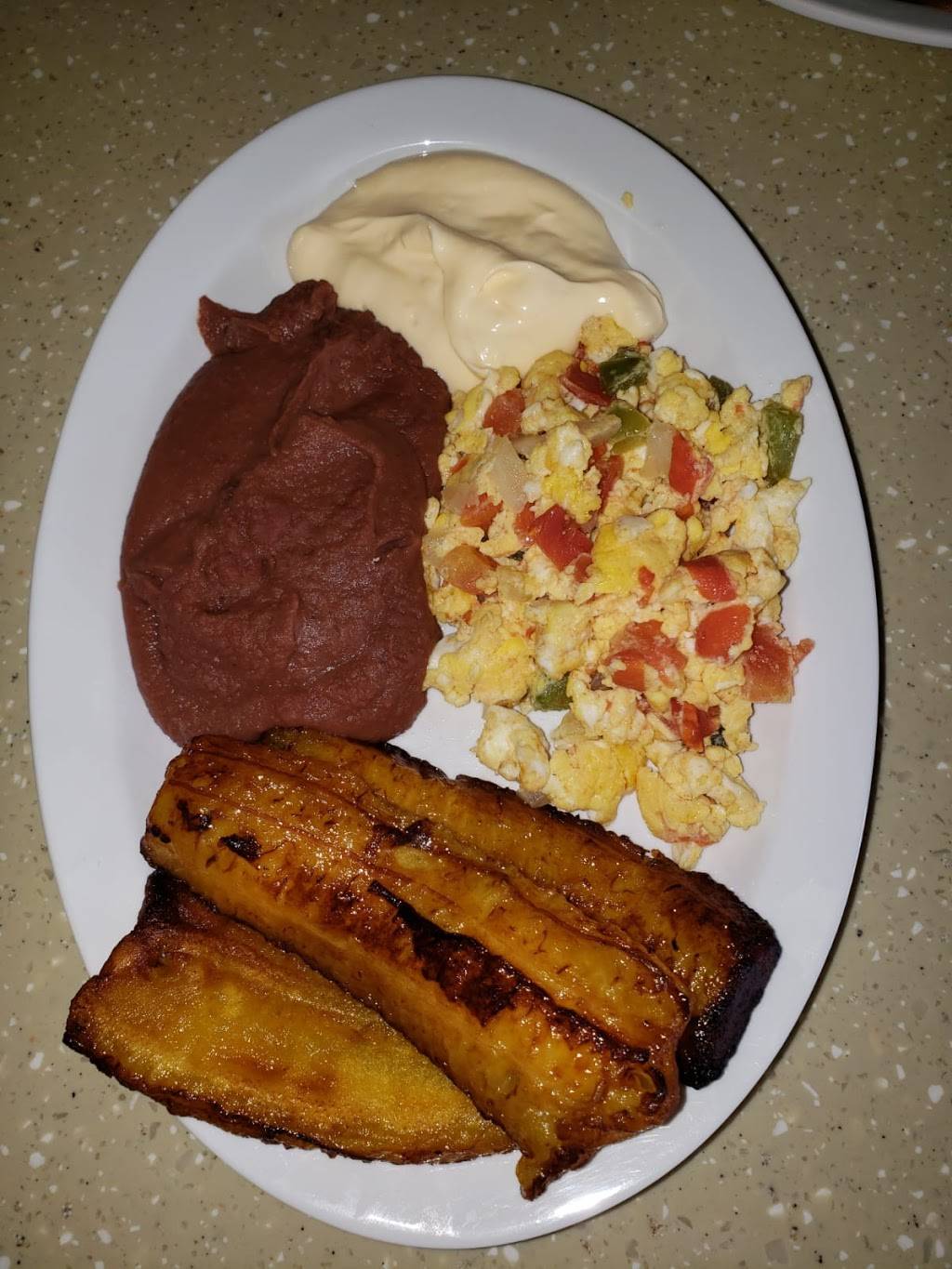 Pupuseria El Encanto | restaurant | 2560 N Perris Blvd Suite F-10, Perris, CA 92571, USA | 9517224075 OR +1 951-722-4075