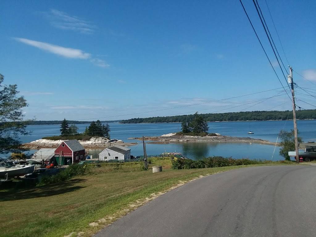 Allens Sea Food | restaurant | 119 Lookout Point Rd, Harpswell, ME 04079, USA | 2078332828 OR +1 207-833-2828