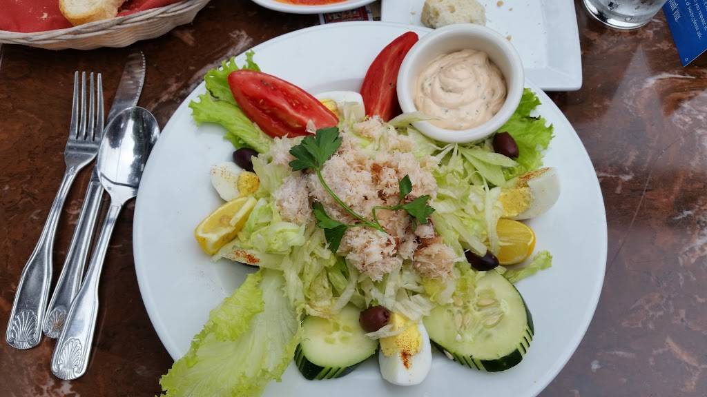 Village Corner California Bistro | restaurant | Sixth Ave. &, Dolores St, Carmel-By-The-Sea, CA 93923, USA | 8316243588 OR +1 831-624-3588