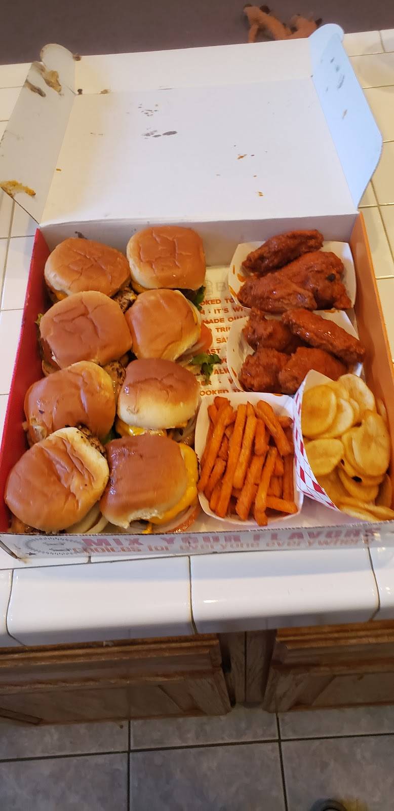 BurgerIM | restaurant | 15850 Soquel Canyon Pkwy unit k, Chino Hills, CA 91709, USA | 9096068600 OR +1 909-606-8600