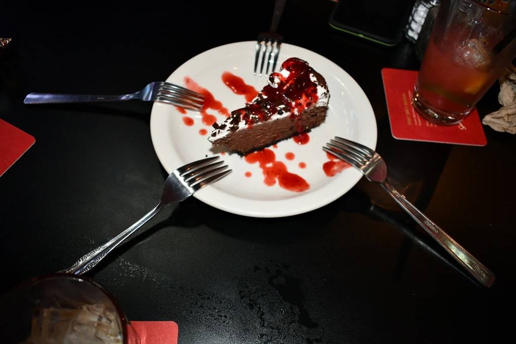 Rain Bar & Grill | restaurant | 485 Alexander Loop #100, Eugene, OR 97401, USA | 5416830747 OR +1 541-683-0747