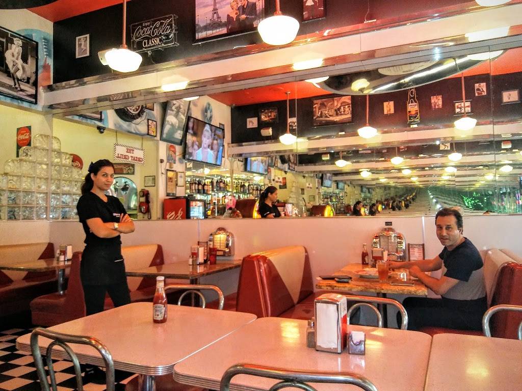 The Great Grill - Back to 50s | restaurant | 126 N San Fernando Blvd, Burbank, CA 91502, USA | 8185670060 OR +1 818-567-0060