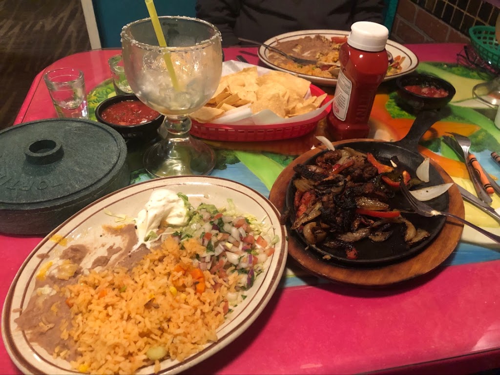 Los Corrales | restaurant | 845 E White Mountain Blvd, Pinetop, AZ 85935, USA | 9283675585 OR +1 928-367-5585