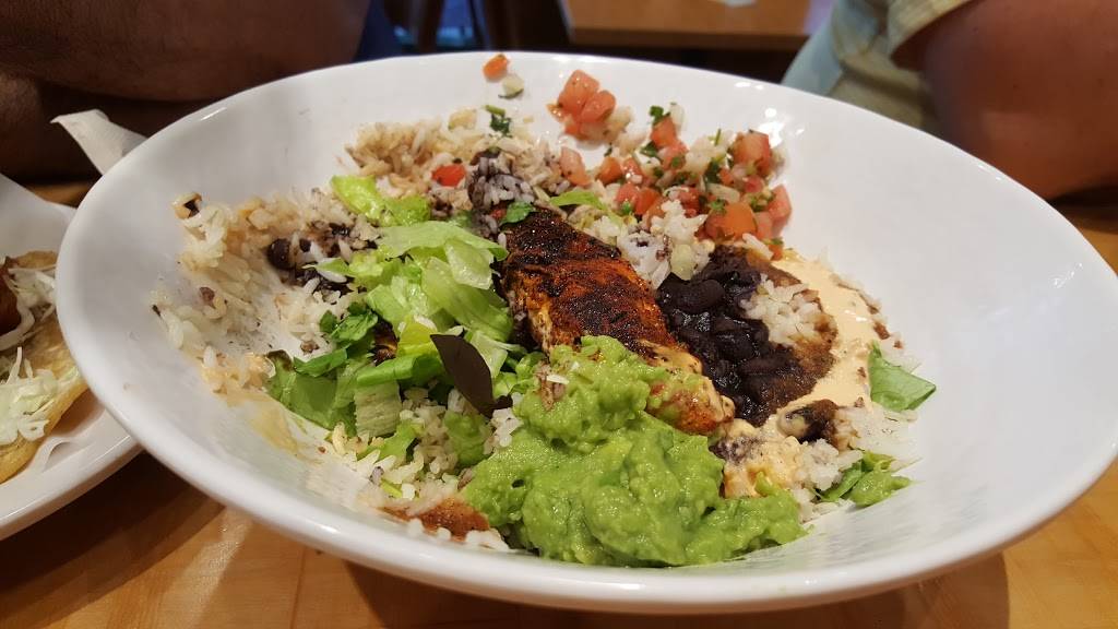 Rubios Coastal Grill | restaurant | 950 Herndon Ave, Clovis, CA 93612, USA | 5599000219 OR +1 559-900-0219