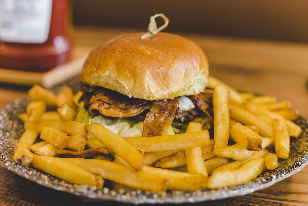 mamas diner | restaurant | 57 E Cheltenham Ave, Cheltenham Township, PA 19012, USA | 2157821080 OR +1 215-782-1080