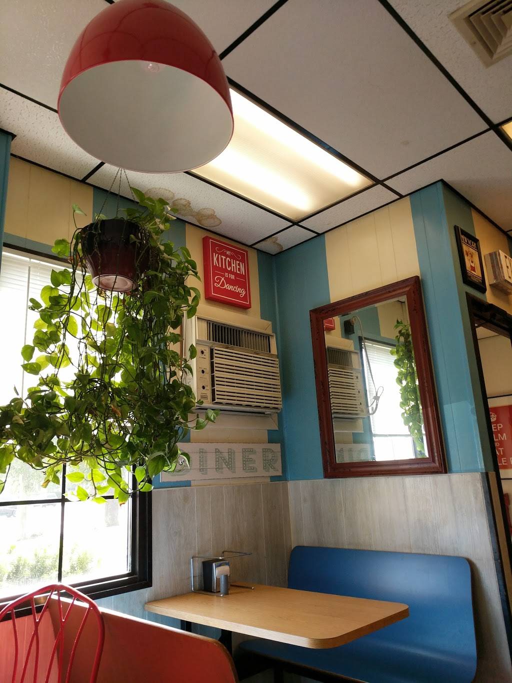 Sizzle Pi Pizza | restaurant | 366 Pierce St, Kingston, PA 18704, USA | 5702830566 OR +1 570-283-0566