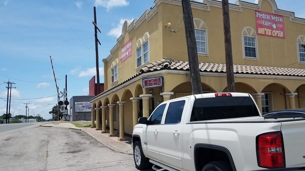 Piedras Negras Cafe | restaurant | 1701 S Laredo St, San Antonio, TX 78207, USA | 2102232512 OR +1 210-223-2512