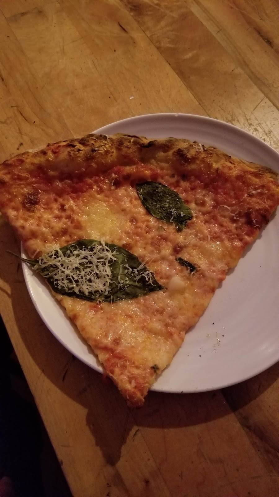 Bar Notre-Dame-Des-Quilles | restaurant | 32 Rue Beaubien E, Montréal, QC H2S 1P8, Canada | 5145071313 OR +1 514-507-1313