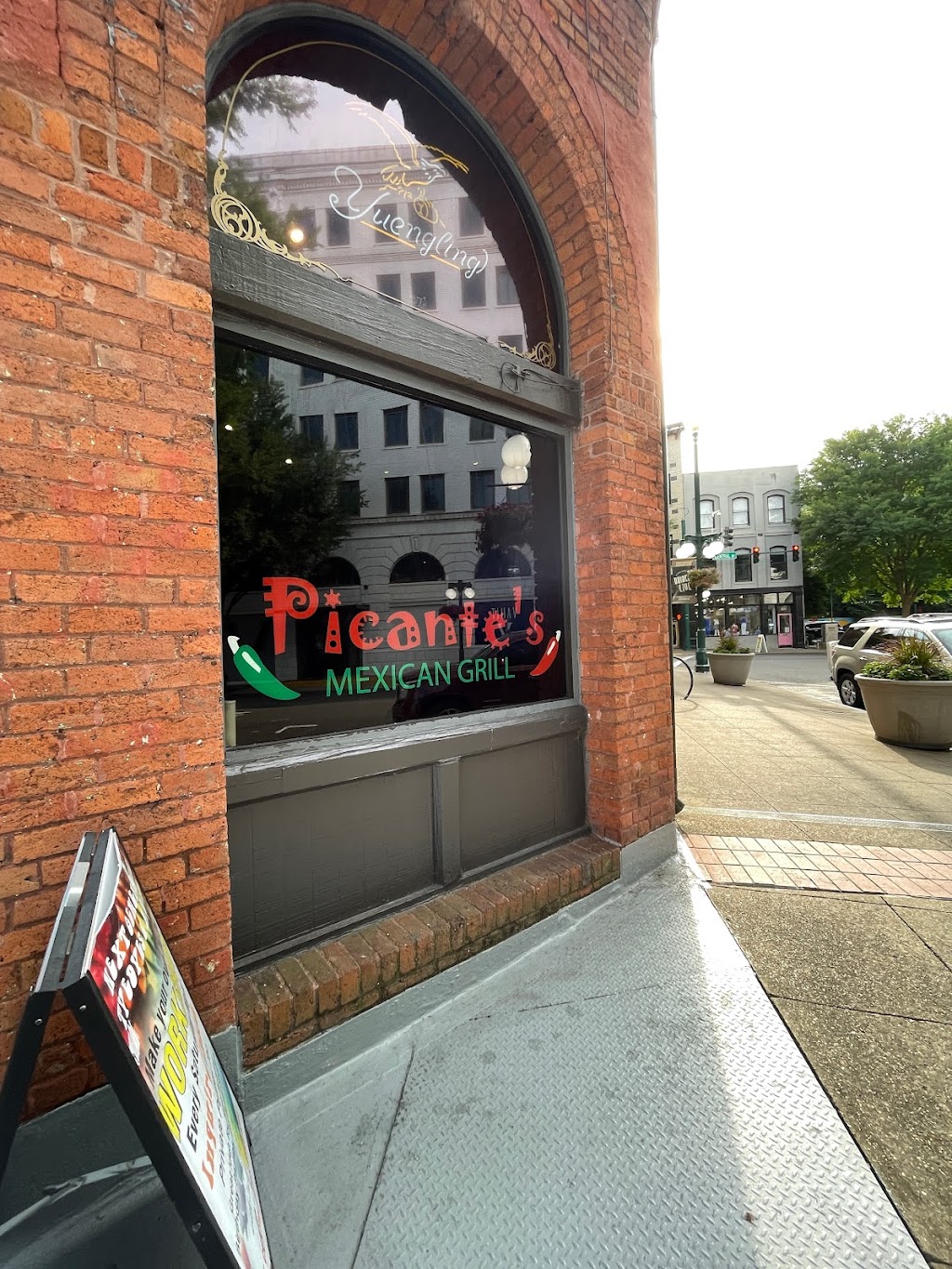 Picantes Mexican Grill | restaurant | 801 Central Ave #22, Hot Springs National Park, AR 71901, USA | 5016232300 OR +1 501-623-2300