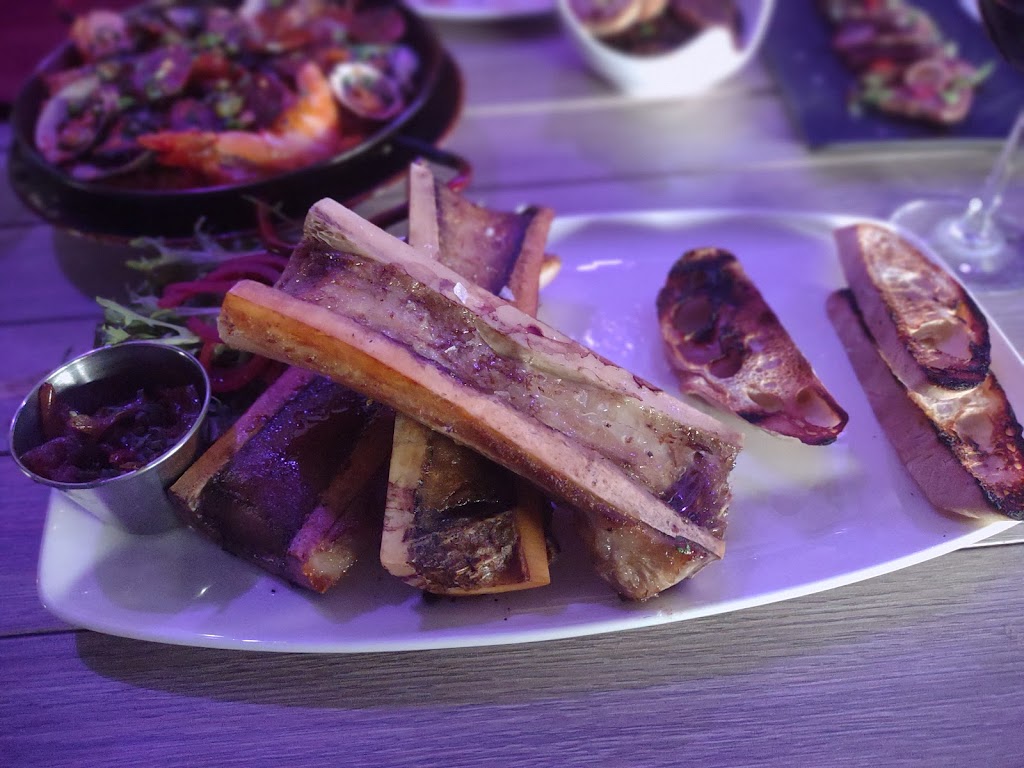 Reyes Winery on Main | restaurant | 24329 Main St, Santa Clarita, CA 91321, USA | 6616217777 OR +1 661-621-7777