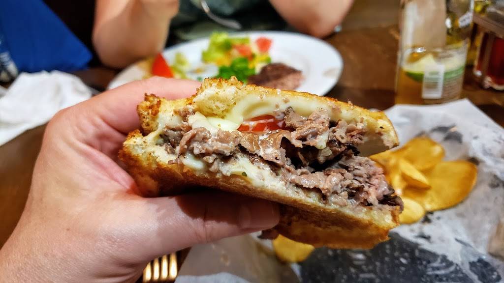 Earle of Sandwich Pub | meal takeaway | 1 N Forest Beach Dr, Hilton Head Island, SC 29928, USA | 8437857767 OR +1 843-785-7767