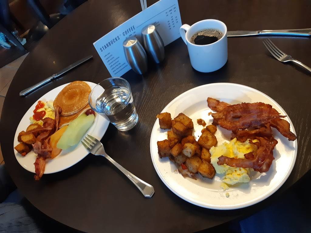 The Bistro – Eat. Drink. Connect. | restaurant | 200 Coventry Rd, Ottawa, ON K1K 4S3, Canada | 6137419862 OR +1 613-741-9862