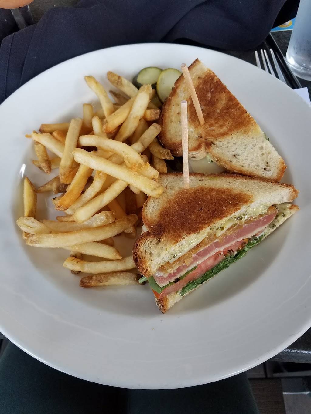 Yard House | restaurant | 401 Shoreline Village Dr, Long Beach, CA 90802, USA | 5626280455 OR +1 562-628-0455