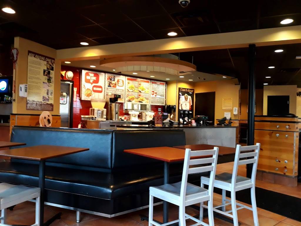 Raising Canes Chicken Fingers | meal takeaway | 949 Commonwealth Avenue, Boston, MA 02215, USA | 6173585932 OR +1 617-358-5932