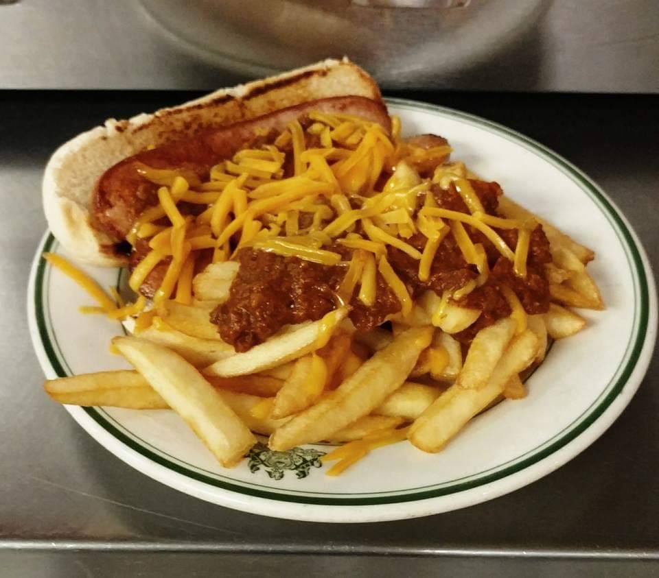 Missys Arcade Restaurant | restaurant | 116 Diamond St, Titusville, PA 16354, USA | 8148278110 OR +1 814-827-8110