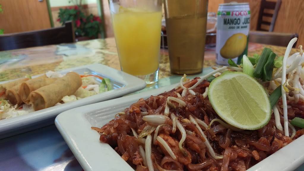 Pad Thai Cafe | restaurant | 110 Louisiana Blvd SE a, Albuquerque, NM 87108, USA | 5052660567 OR +1 505-266-0567