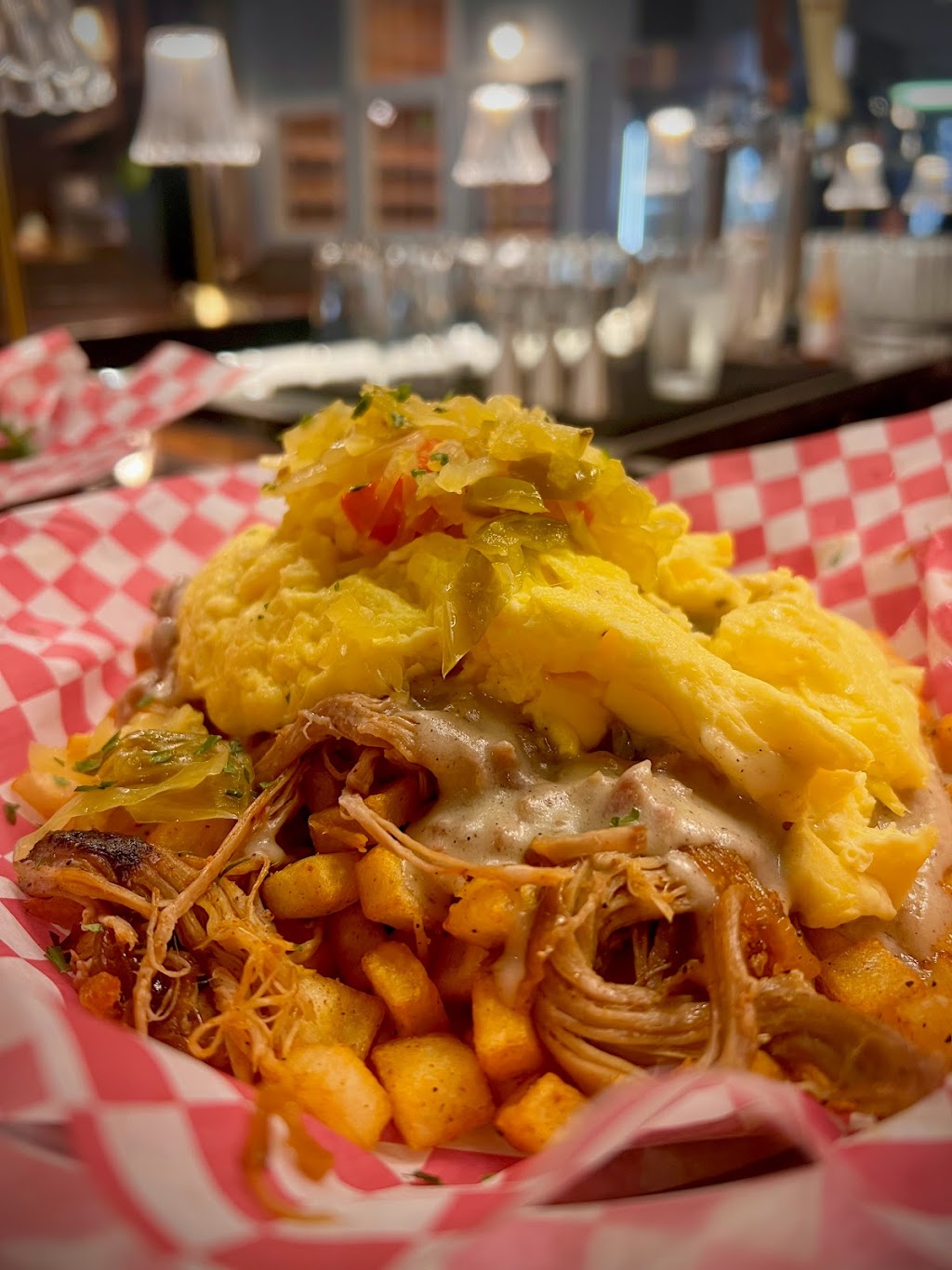 Carriage House Sundries | restaurant | 7 S Main St, Burnsville, NC 28714, USA | 8286787071 OR +1 828-678-7071