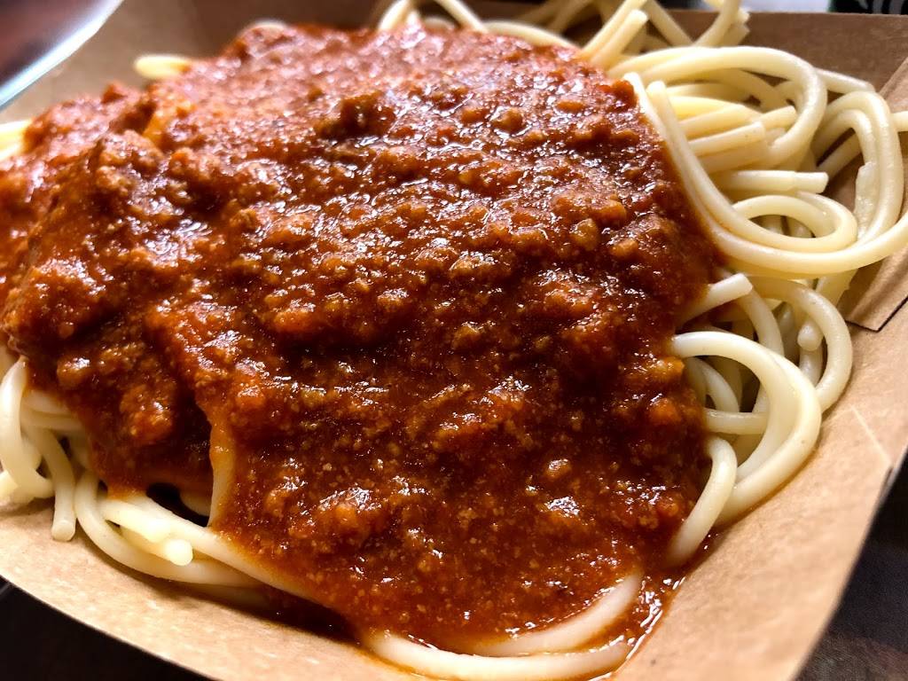 Fromagerie Victoria Grande place des Bois-Francs | cafe | 1111 Boulevard Jutras E, Victoriaville, QC G6S 1C1, Canada | 8197526821 OR +1 819-752-6821