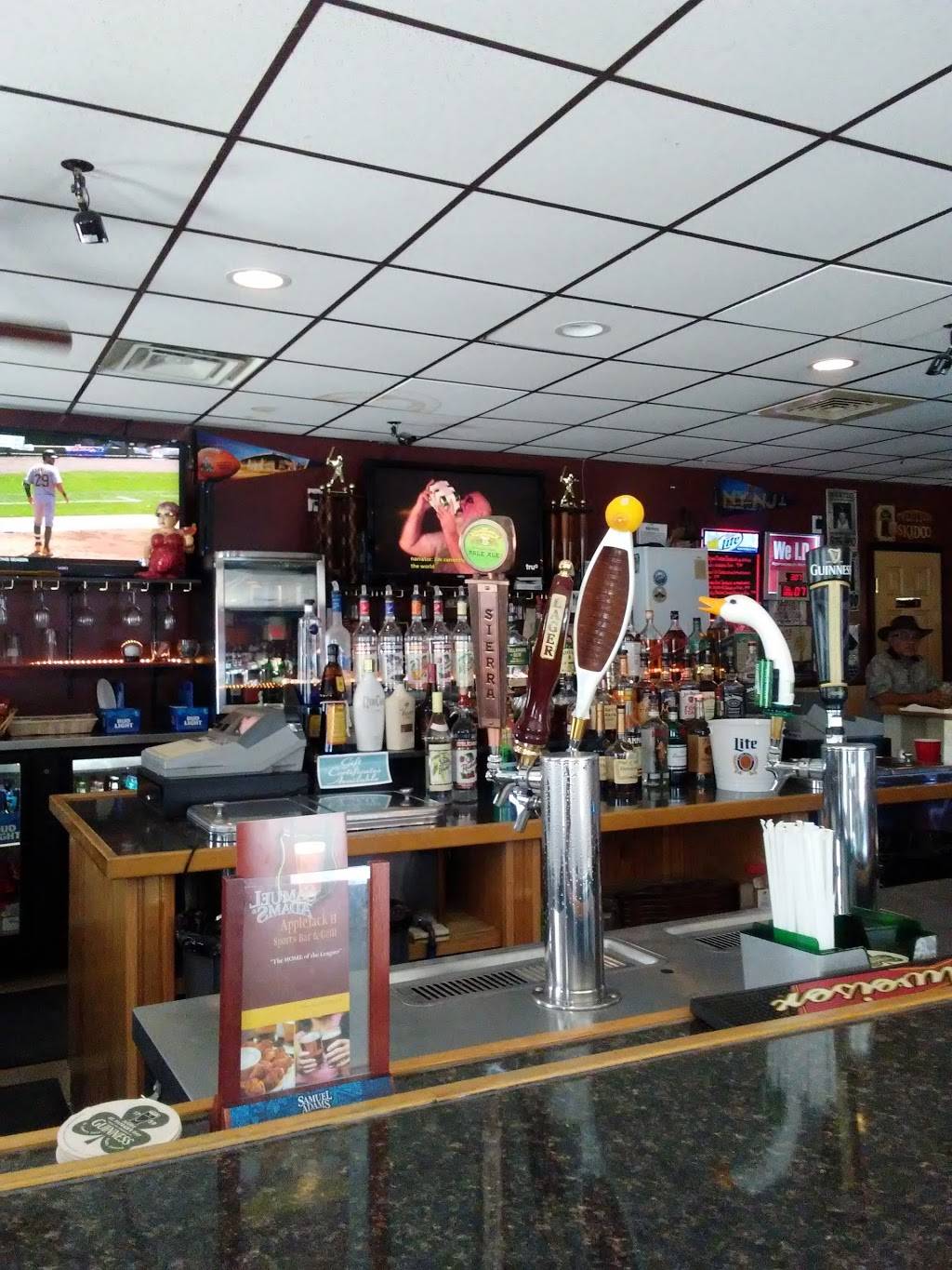Applejack 2 Sports Bar & Grill | restaurant | 60 Carr Ave, Keansburg, NJ 07734, USA | 7324953010 OR +1 732-495-3010
