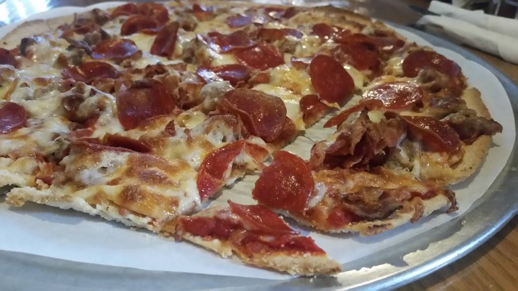 Colemans Tavern & Grill | restaurant | 823 Lake Ave, Woodstock, IL 60098, USA | 8153385000 OR +1 815-338-5000