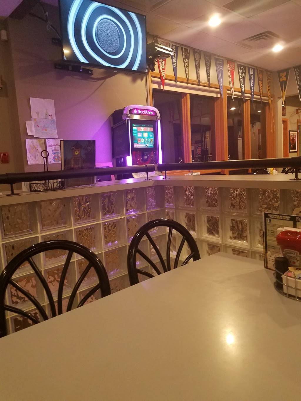 19th Hole Grill | restaurant | 1054 Sunnyslope Dr, Crown Point, IN 46307, USA | 2199882282 OR +1 219-988-2282