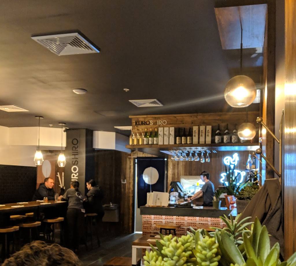 Ramen Kuro Shiro | restaurant | 128 Crown St, New Haven, CT 06510, USA | 4752345568 OR +1 475-234-5568