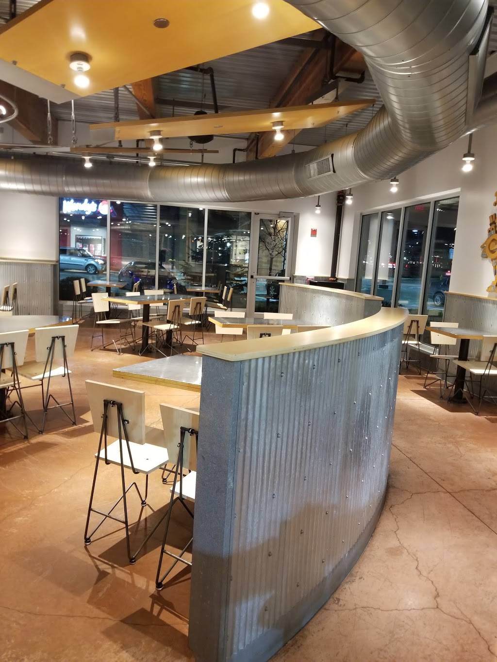 Chipotle Mexican Grill | restaurant | 300 E Ogden Ave, Westmont, IL 60559, USA | 6309201890 OR +1 630-920-1890